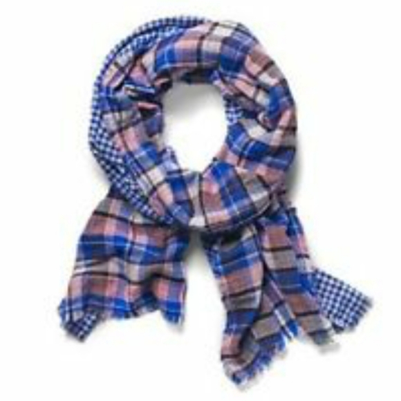 new reversible scarf by American Colors - Picture 2 of 5